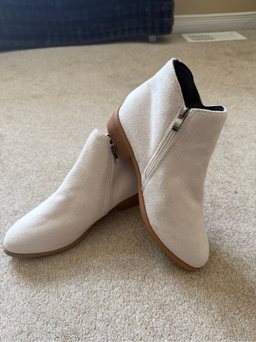 Women’s Beige FauxSuede Look Ankle Boots Size 38 Side Zip Low Heel Booties